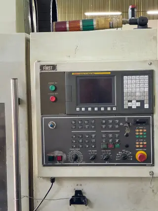 Фрезерный обрабатывающий центр First MCV-300