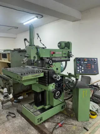 Универсальный фрезерный станок с УЦИ Mikron WF3SA