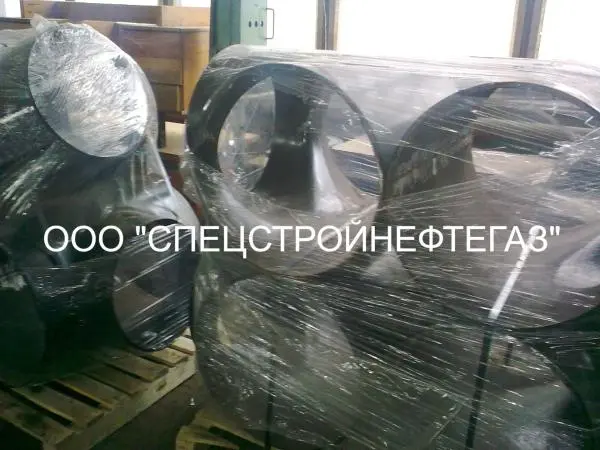 Тройник штампосварной 1220 (16К52) - 530 (10К50) Рр=6,3 МПа, с наружным антикоррозионным покрытием на основе полиуретановых смол (Пк 40)