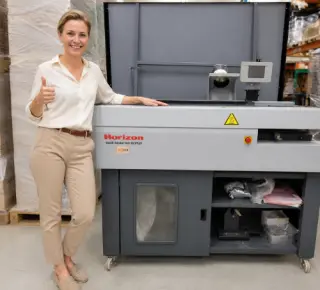 Термоклеевая машина Horizon BQ-160 PUR