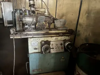 заточной станок 3М642