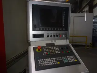 5-ти осевые обрабатывающие центры MATEC - 30 HV Mach4metal