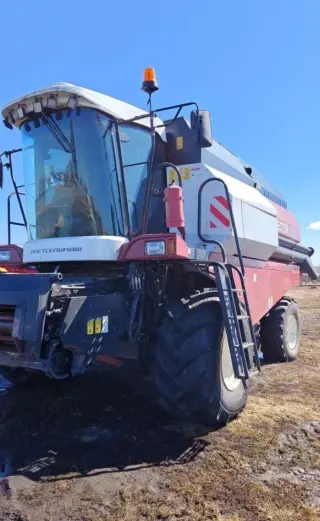 Зерноуборочный комбайн vector 410