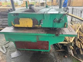 Станок многопильный(кромкообрезной) с гусеничной подачей