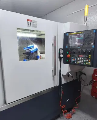 Токарный станок с чпу, пластик (PU, ptfe, POM, PA)