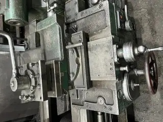 Токарно-винторезный станок 1М63Ф101 (1М63, ДИП-300)