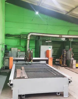 Установка плазменной резки металла 1500х3000