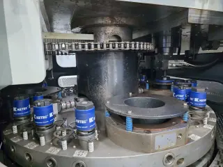 Координатно-пробивной пресс ACCURMAX E3000