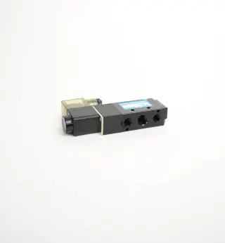 Пневмораспределитель 5Р-6-233-3 (4V210-08 DC 24V) (24В,пост)