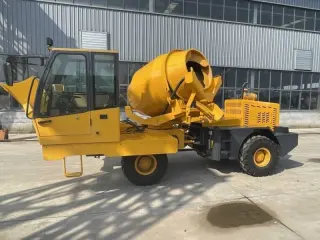 Самозагрузочный бетоносмеситель BTSL3500