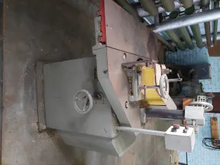 Станок деревообрабатывающий (раскройный) ДС-1