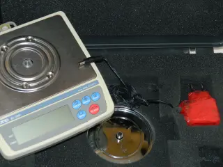 Весы AND EK-200i / 200 г, 0.01 г