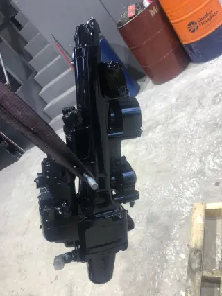 В ПРОДАЖЕ: HE 300 – Sandvik (Hydraulic Drifter / ударный блок в сборе)