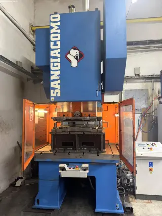 Эксцентриковый пресс SANGIACOMO T200 RCE 200T