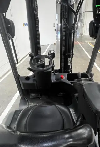 LINDE E25-01 вилочный электропогрузчик