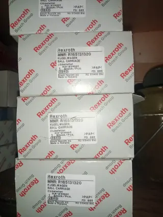 Каретки (танкетки) BOSCH Rexroth R165131320, R185122310, R18242232X, R150237065, R162379420