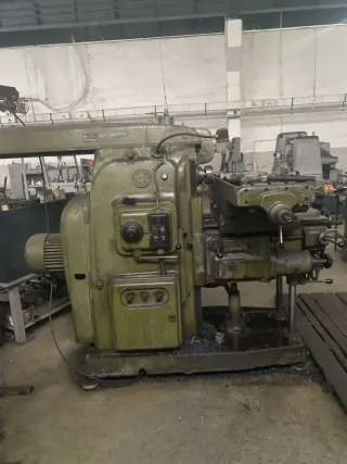 Станок фрезерный 6 М83