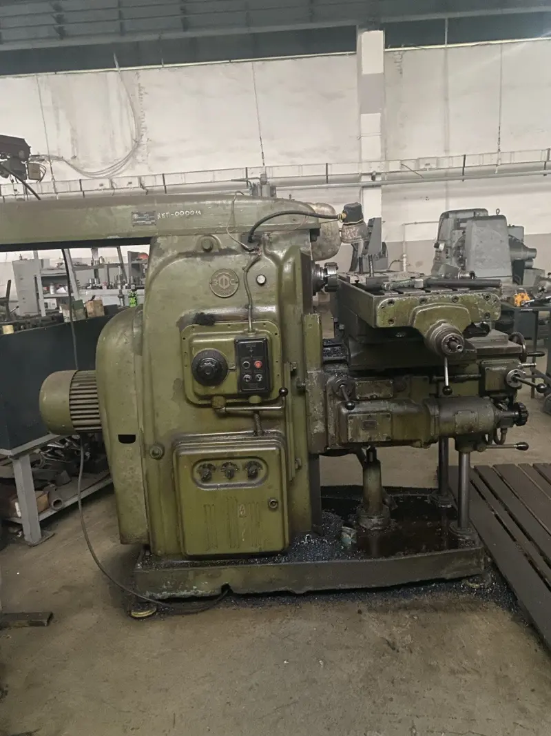 Станок фрезерный 6 М83