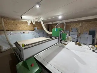 Фрезерный станок с ЧПУ WoodTec H-2040L 2080×4000