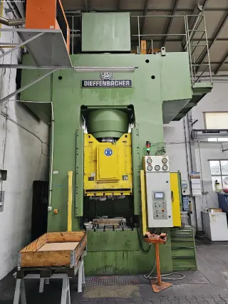 Гидравлический пресс DIEFFENBACHER PO-F 1250 A