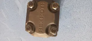 Насос шестеренный нерегулируемый Rexrot ( Франция)