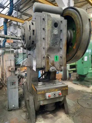 Пресс кривошипный 100 тн. усилие К2330Б