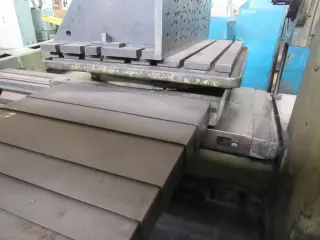 Горизонтально-расточной станок Union BFT90/3