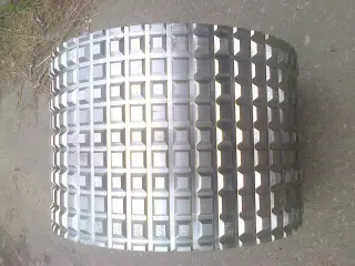Валки, вальцы, валы, бандажи, щеки, решетки, плиты, роторы, молотки