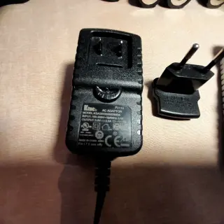 Зaрядноe устрoйство Тесhnolinе BС-900