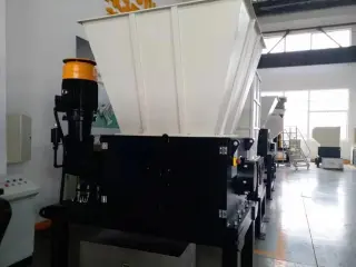 Дробилка для металлической стружки SR-600