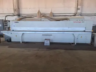 Кромкооблицовочный станок