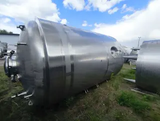 Асептическая ёмкость-термос 14 кубов (14 000 л) с мешалкой