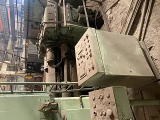 Продаю листоправильная машина UBR 32x3150