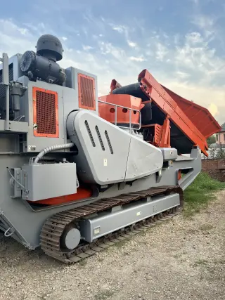 Конусная самоходная дробилка QH 331