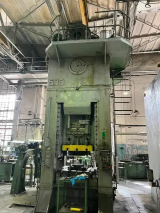 Пресс механический К2538 усилием 630 тонн