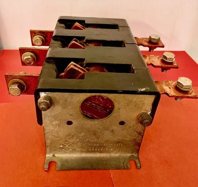 Рубильник Р-18-37380-У3 400А