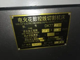 Электроэрозионный проволочный станок DK7745 EDM