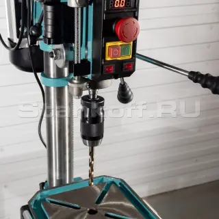 Сверлильный станок CM-0116V/220
