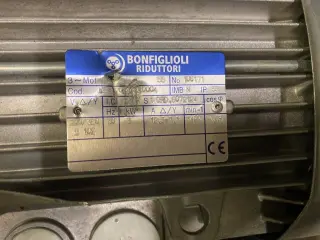 Мотор-редуктор Bonfiglioli C512 PS3