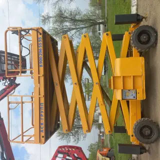 Дизельный подъёмник ножничного типа Haulotte H15 SX