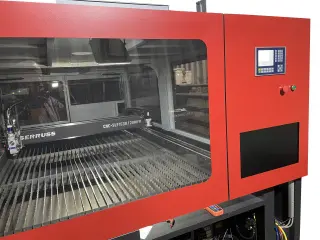 Оптоволоконный станок CNC-SLF1530FSUC SERVO FSUC с Кабинетом