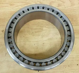 Подшипники NNU4940