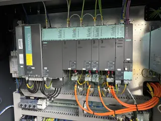 5-осевой вертикальный обрабатывающий центр DMG MORI LaserTec 50