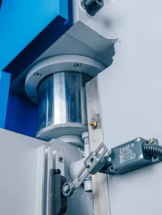 Листогибочный гидравлический пресс MetalTec HBM 40/2500 (Е22)
