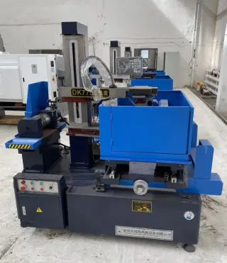 Электроэрозионный станок DK 7755