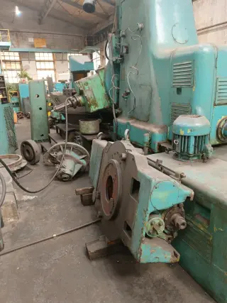 Зубофрезерный станок 5342