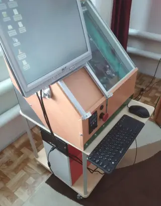 Настольный токарный станок с чпу по металлу и не металлу