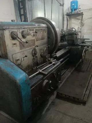 165 токарно-винторезный станок РМЦ 2800