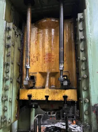Пресс механический КА9538 усилием 630 тонн