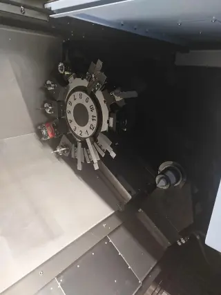 Токарный центр с ЧПУ DN Solutions / Doosan PUMA 3050LM